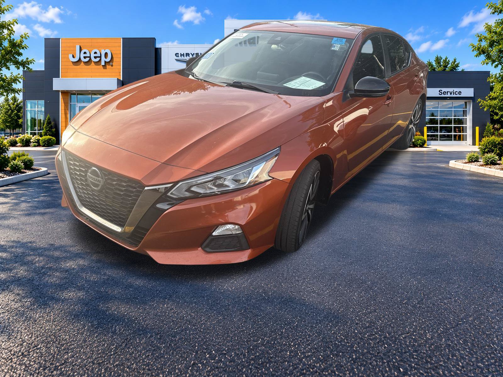 Used 2021 Nissan Altima 2.5 SR w/ SR Premium Package FWD image 1