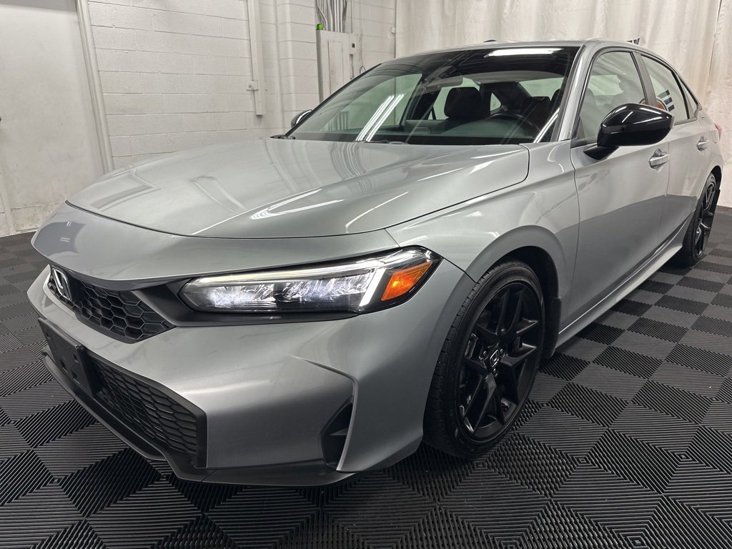 Used 2025 Honda Civic Sport image 4