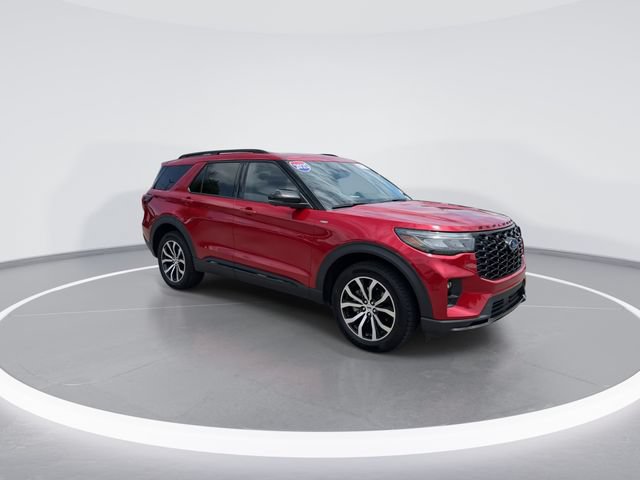 Certified 2025 Ford Explorer ST-Line AWD/4WD image 1