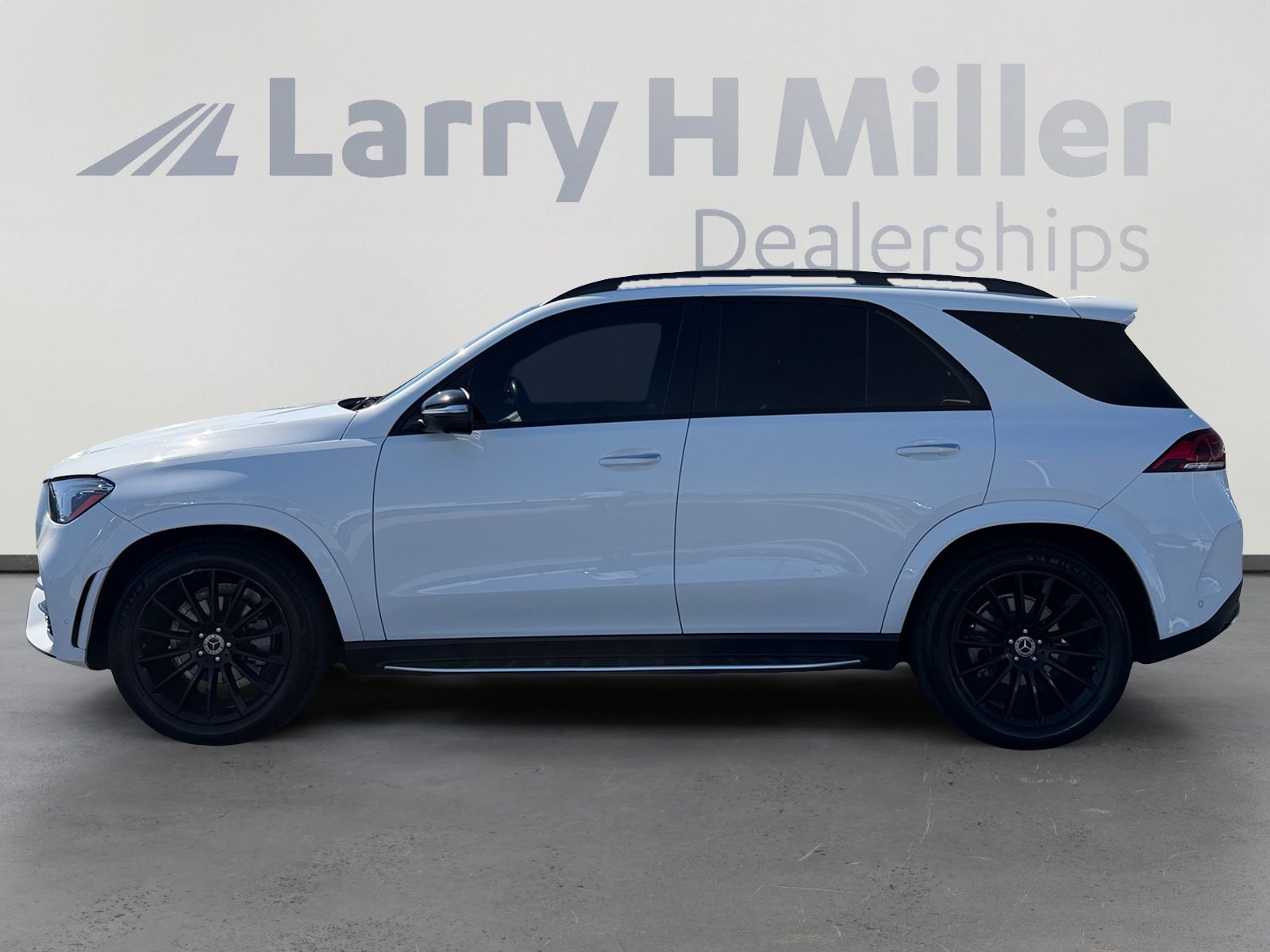 Used 2021 Mercedes-Benz GLE 350 image 2
