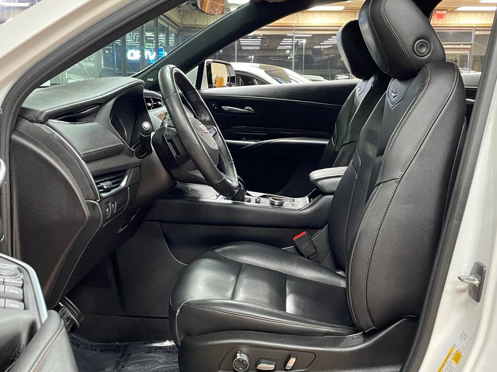 Used 2023 Cadillac XT4 Sport w/ Cold Weather Package AWD/4WD image 12