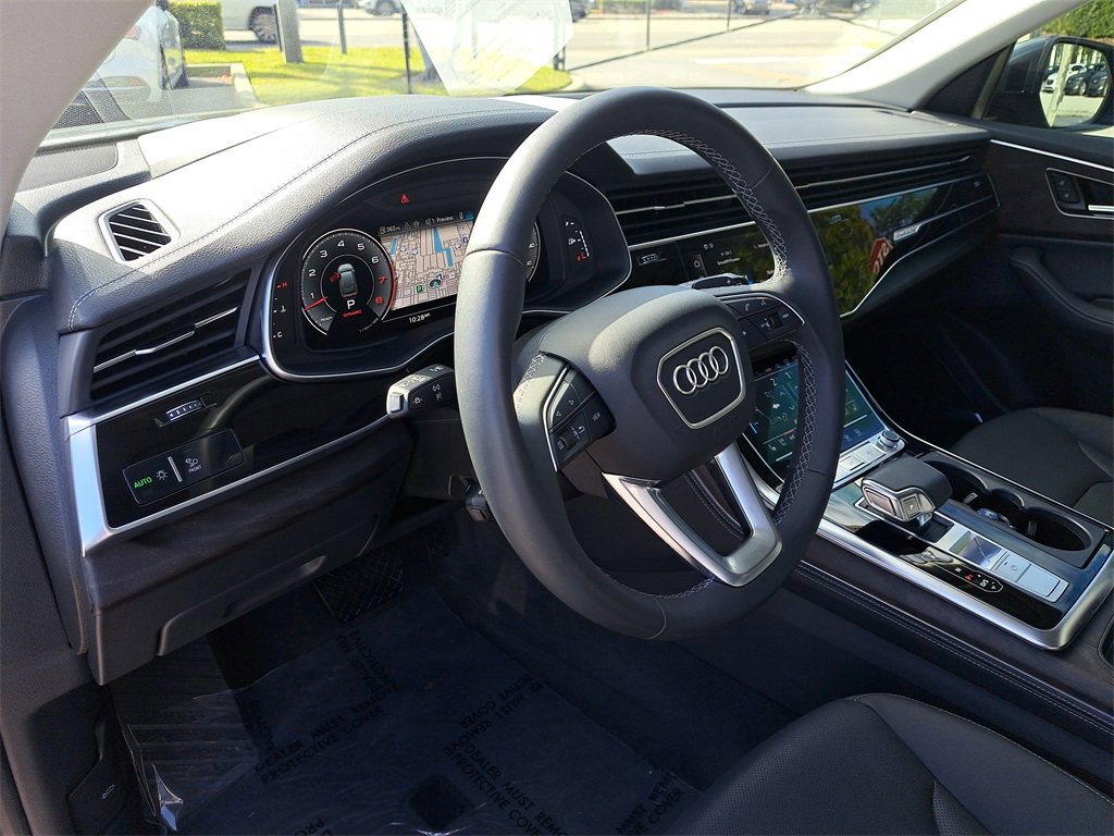 Certified 2023 Audi Q8 Prestige image 7