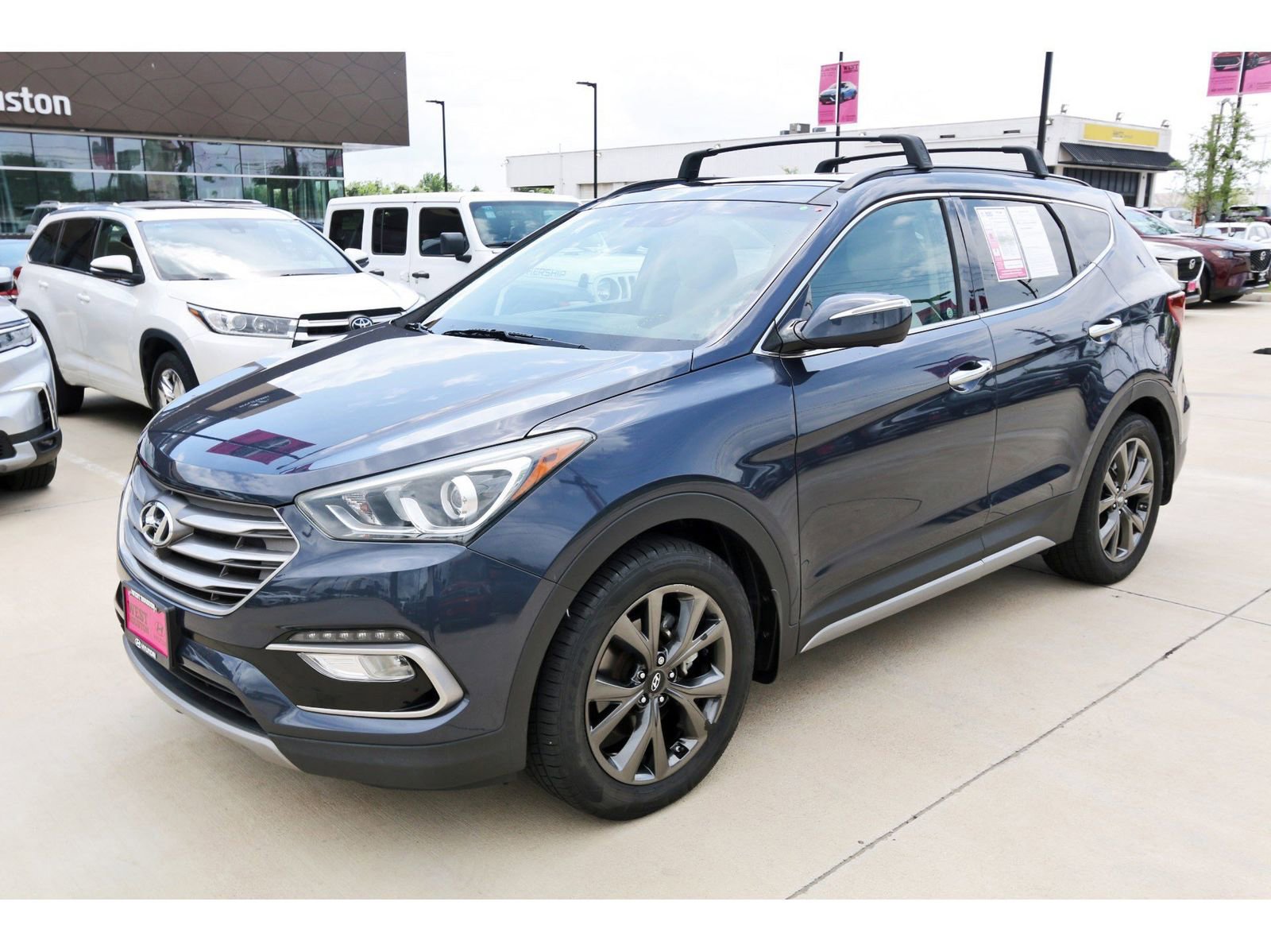 Used 2017 Hyundai Santa Fe Sport image 3