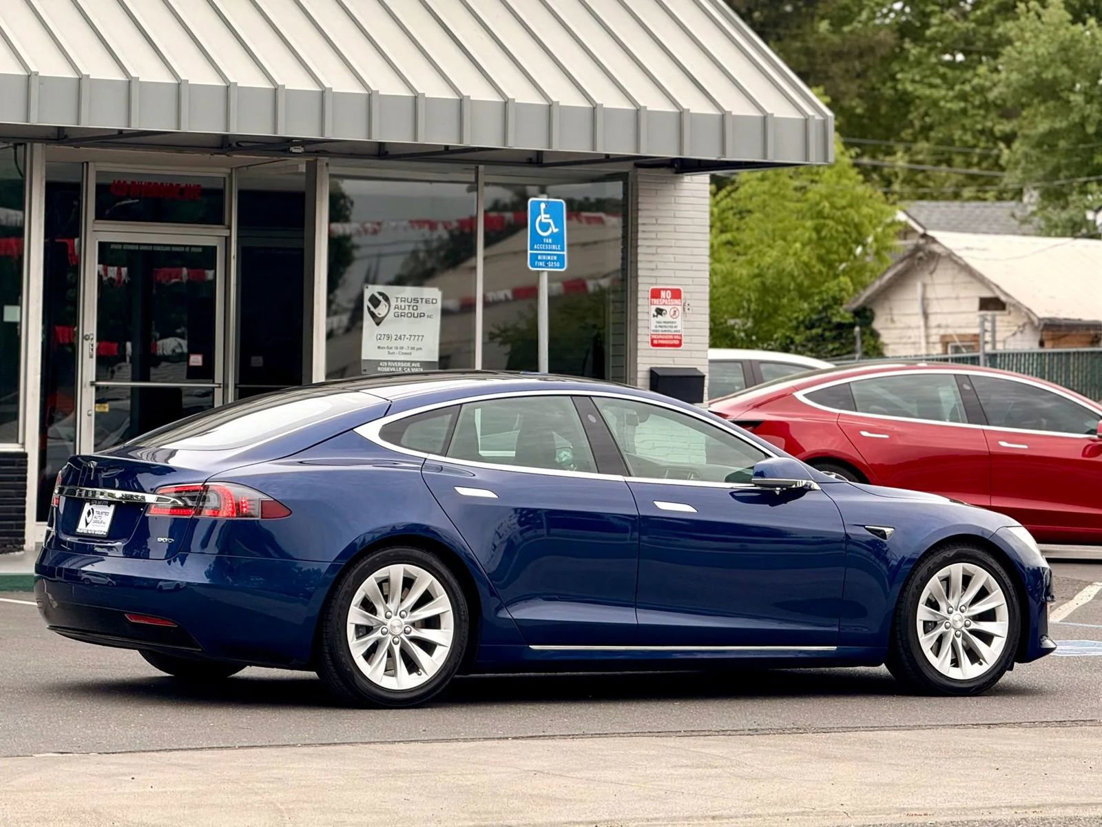 Used 2017 Tesla Model S 90D image 7