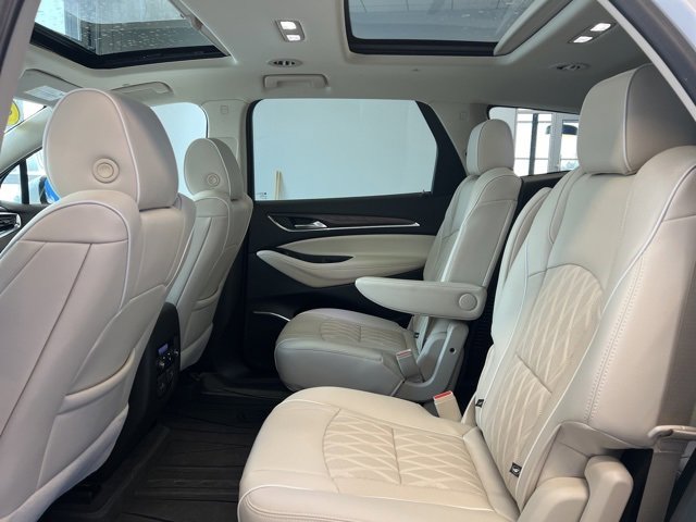 Used 2024 Buick Enclave Avenir w/ Avenir Technology Package image 18