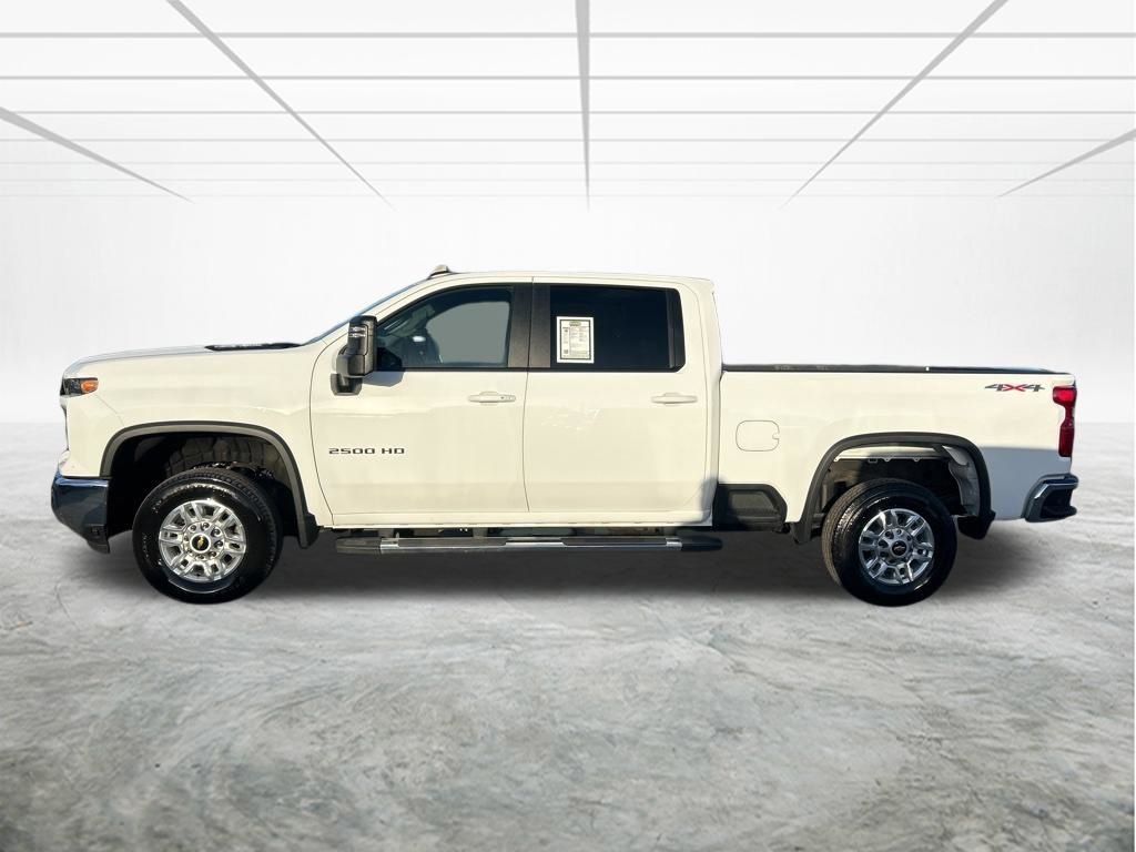Used 2025 Chevrolet Silverado 2500 LT w/ Convenience Package image 8