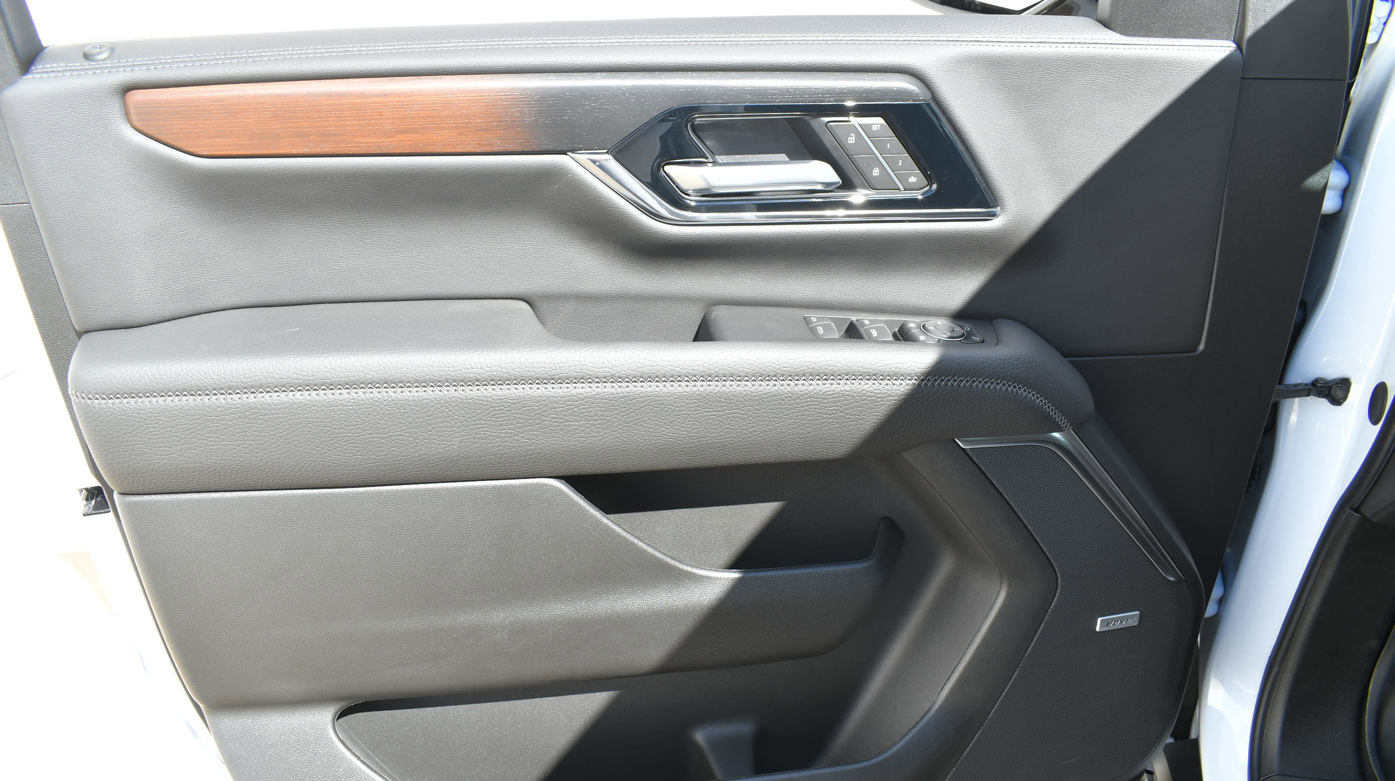 New 2026 GMC Yukon XL Denali AWD/4WD image 14