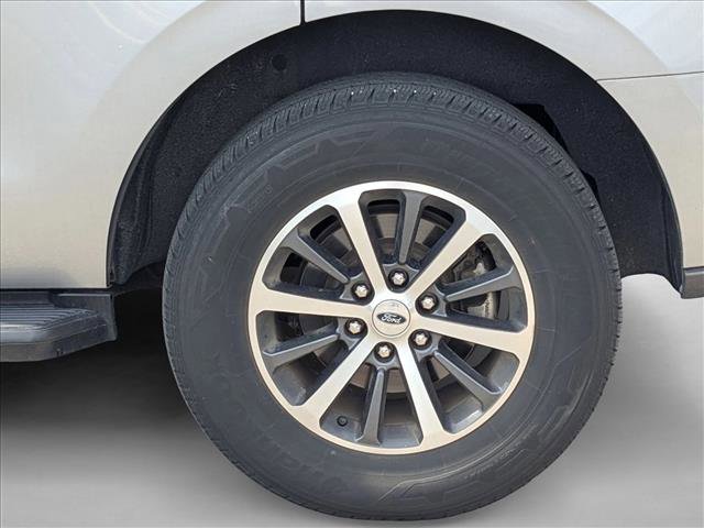 Used 2021 Ford Expedition XLT w/ Cargo Package image 6