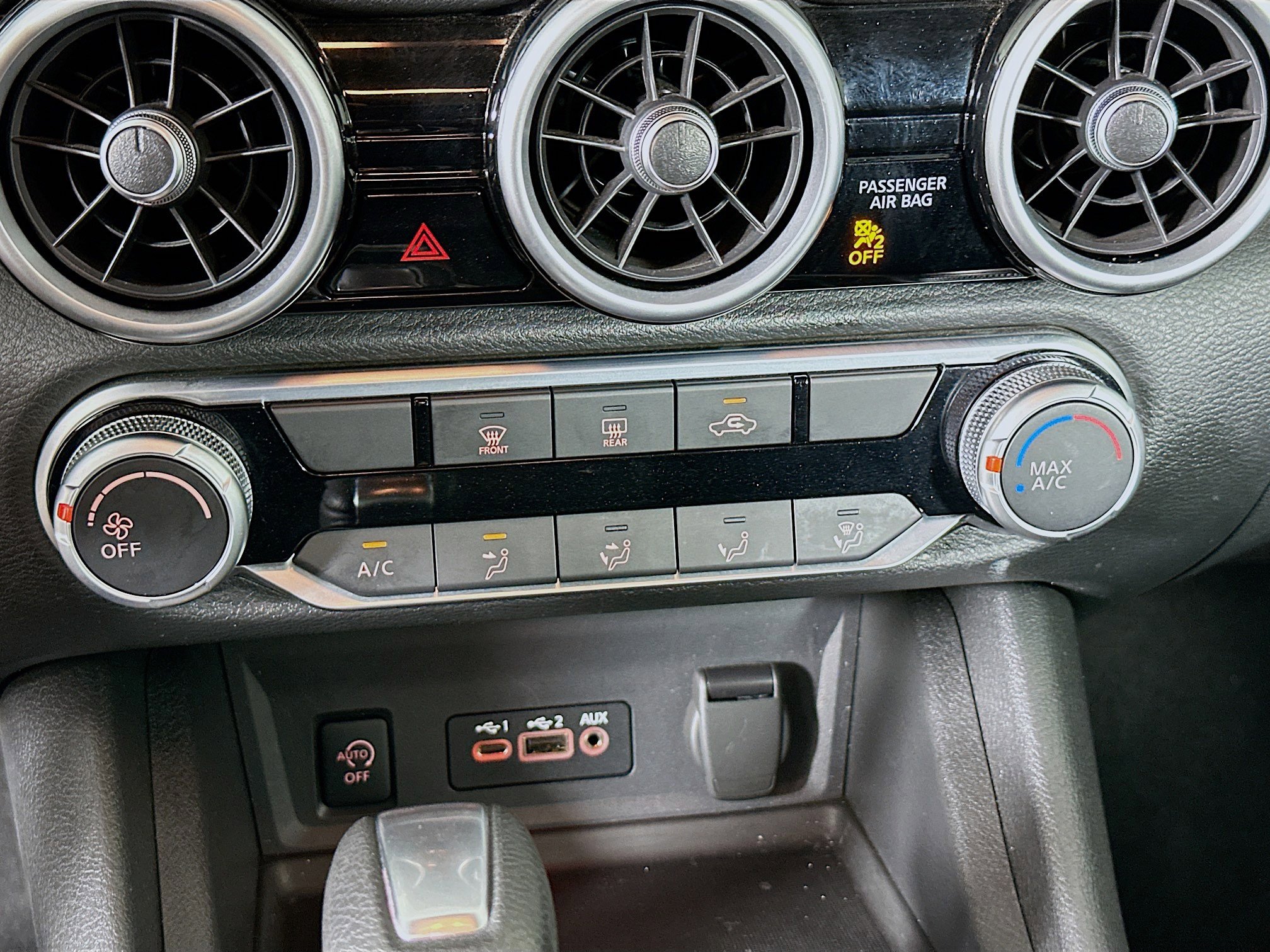 Used 2024 Nissan Sentra SV image 22