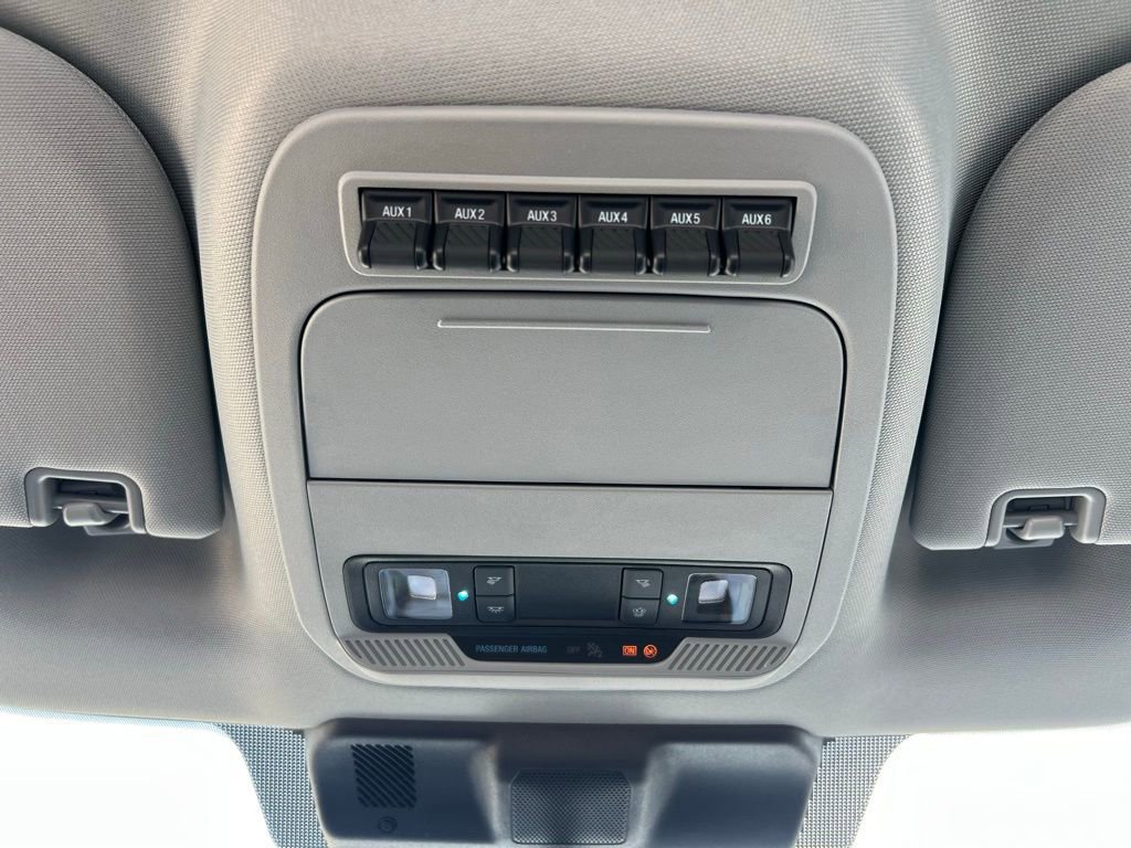 New 2025 Ford F550 4x4 Regular Cab Super Duty w/ XL Chrome Package image 19