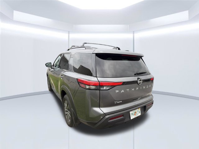 Used 2024 Nissan Pathfinder SV w/ Lighting Package (N92) FWD image 9