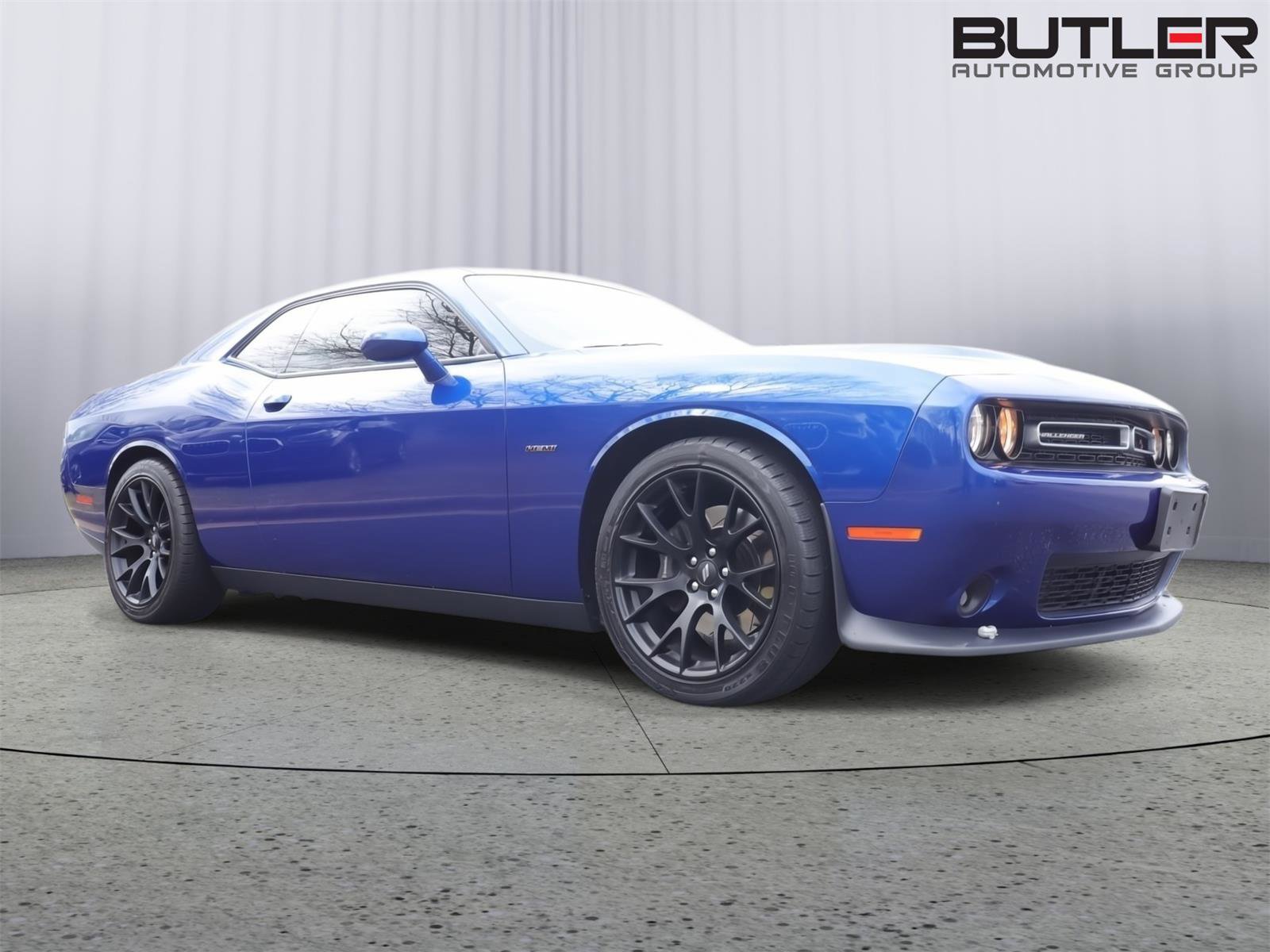 Used 2019 Dodge Challenger R/T w/ Plus Package image 3