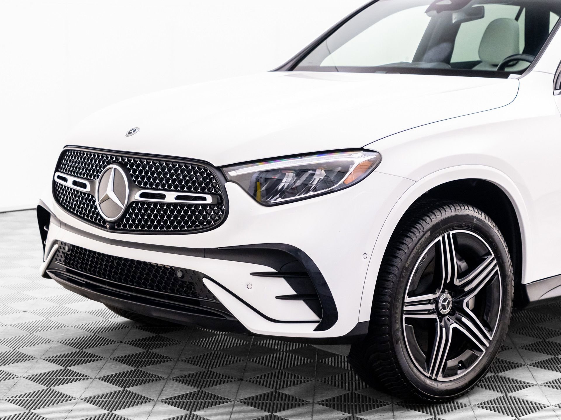 Used 2023 Mercedes-Benz GLC 300 4MATIC image 38