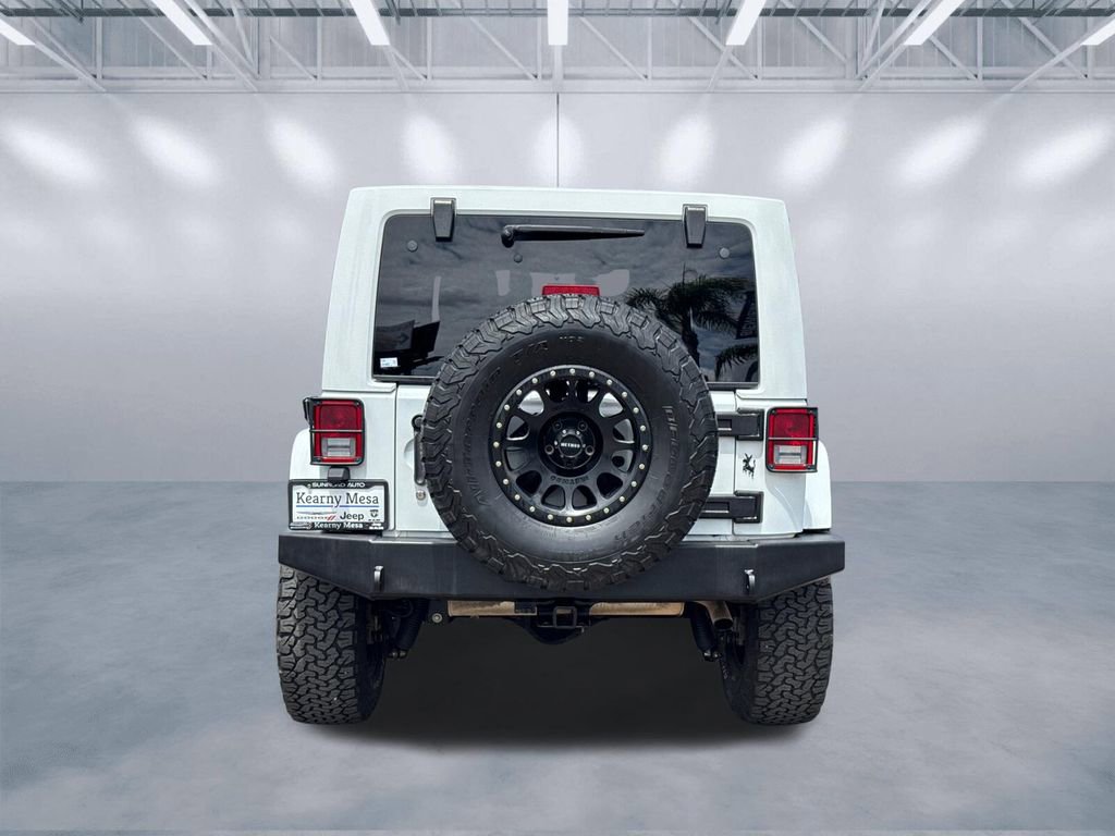 Used 2015 Jeep Wrangler Unlimited Rubicon w/ Dual Top Group AWD/4WD image 5