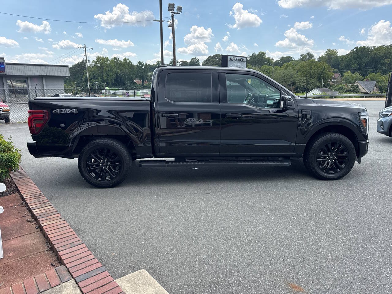 Used 2024 Ford F150 Lariat w/ Equipment Group 502A High AWD/4WD image 12