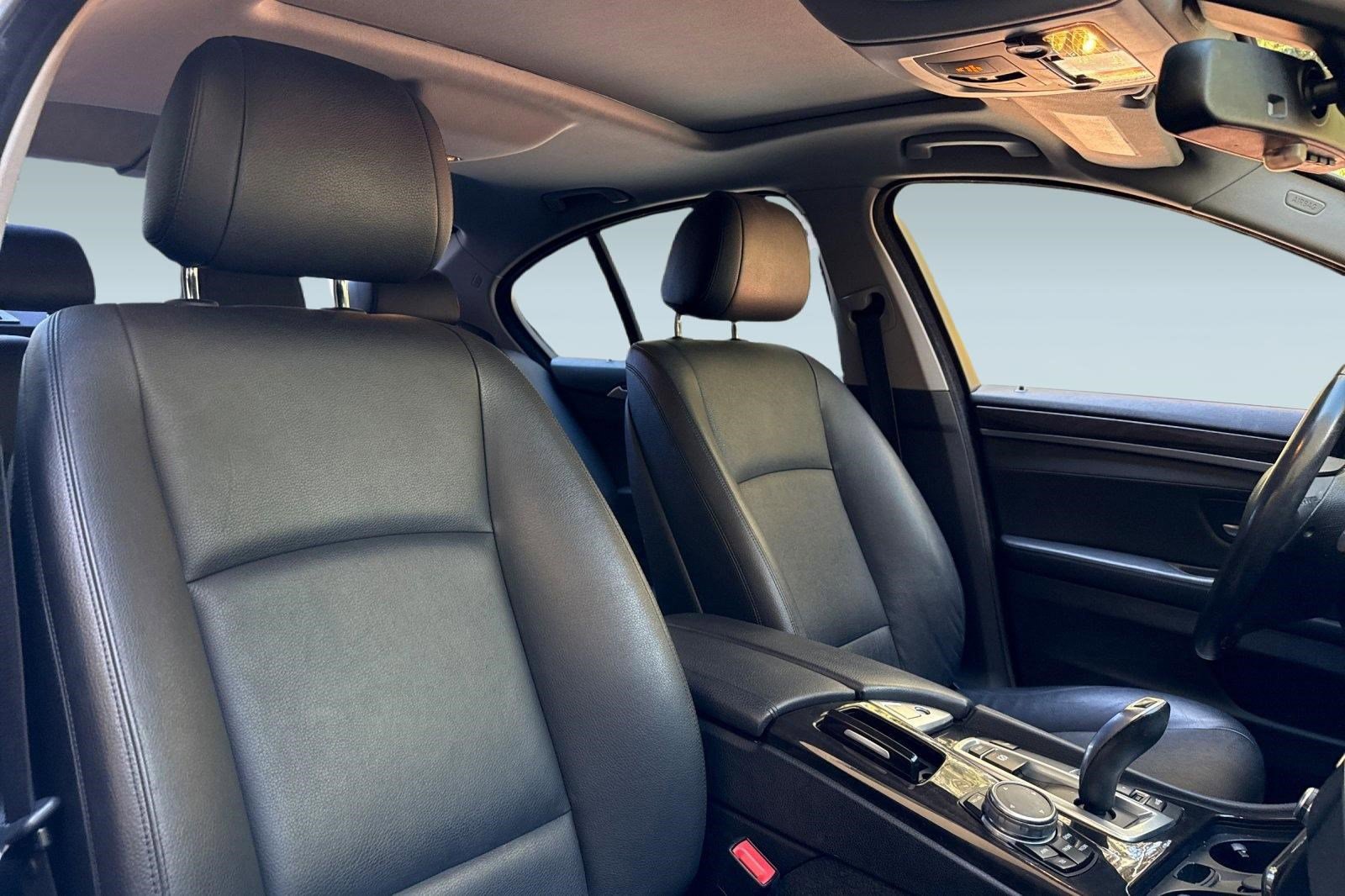 Used 2015 BMW 528i Sedan image 31