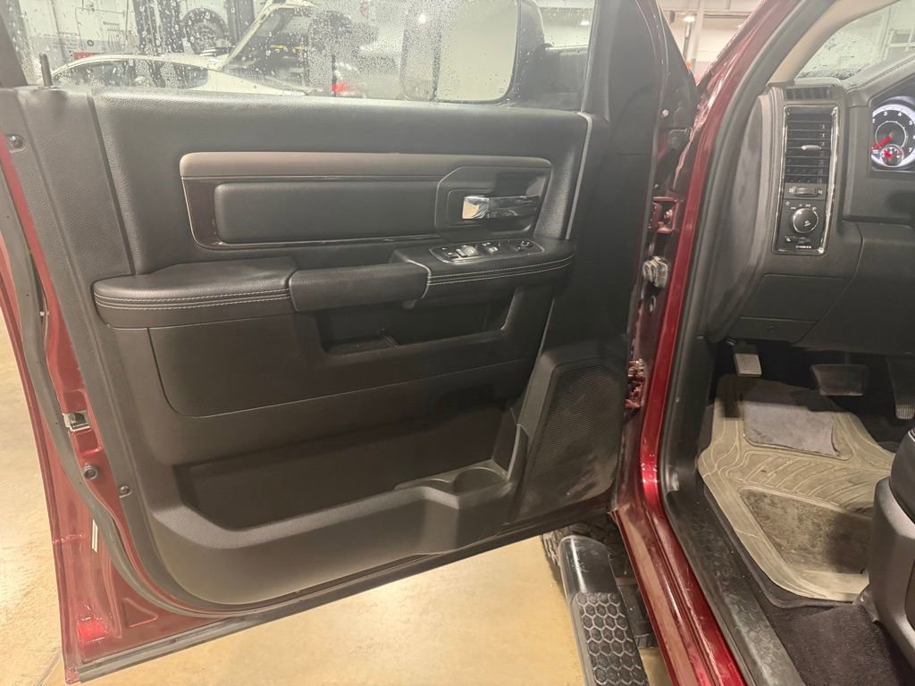 Used 2018 RAM 2500 Big Horn w/ Sport Appearance Group image 10