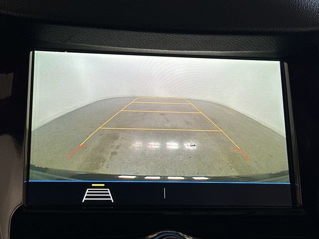 Used 2019 Chevrolet Trax LT w/ LT Convenience Package image 13