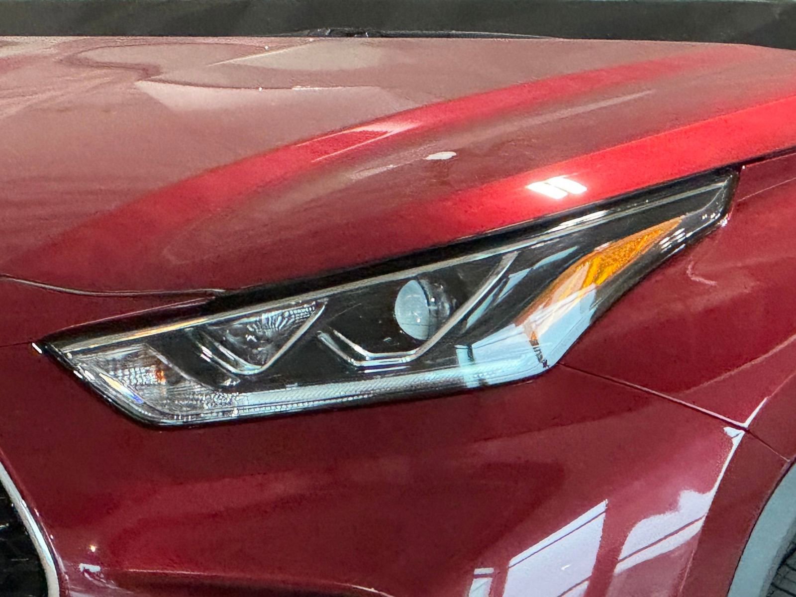 New 2026 Toyota Highlander Platinum image 5