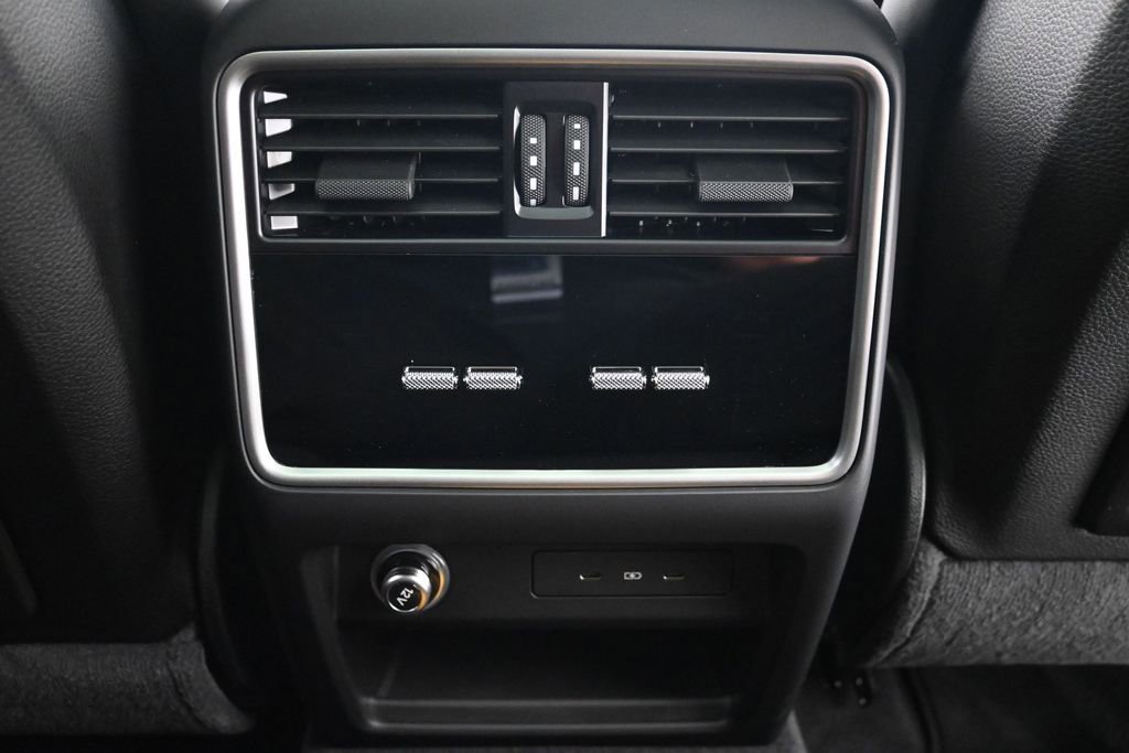 Certified 2025 Porsche Cayenne GTS AWD/4WD image 8