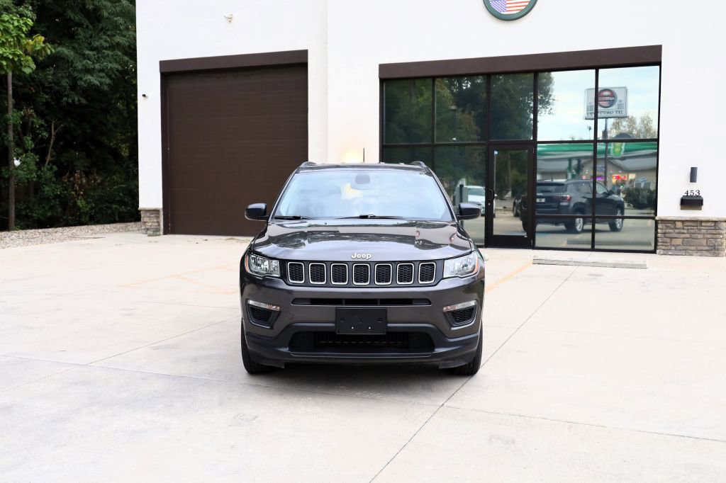 Used 2018 Jeep Compass Sport AWD/4WD image 2