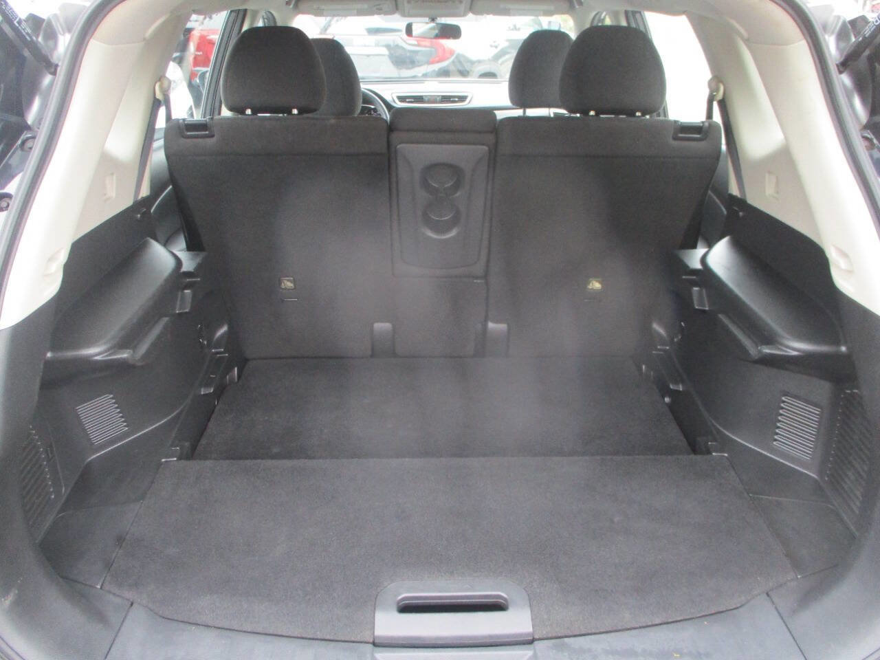 Used 2015 Nissan Rogue S image 12