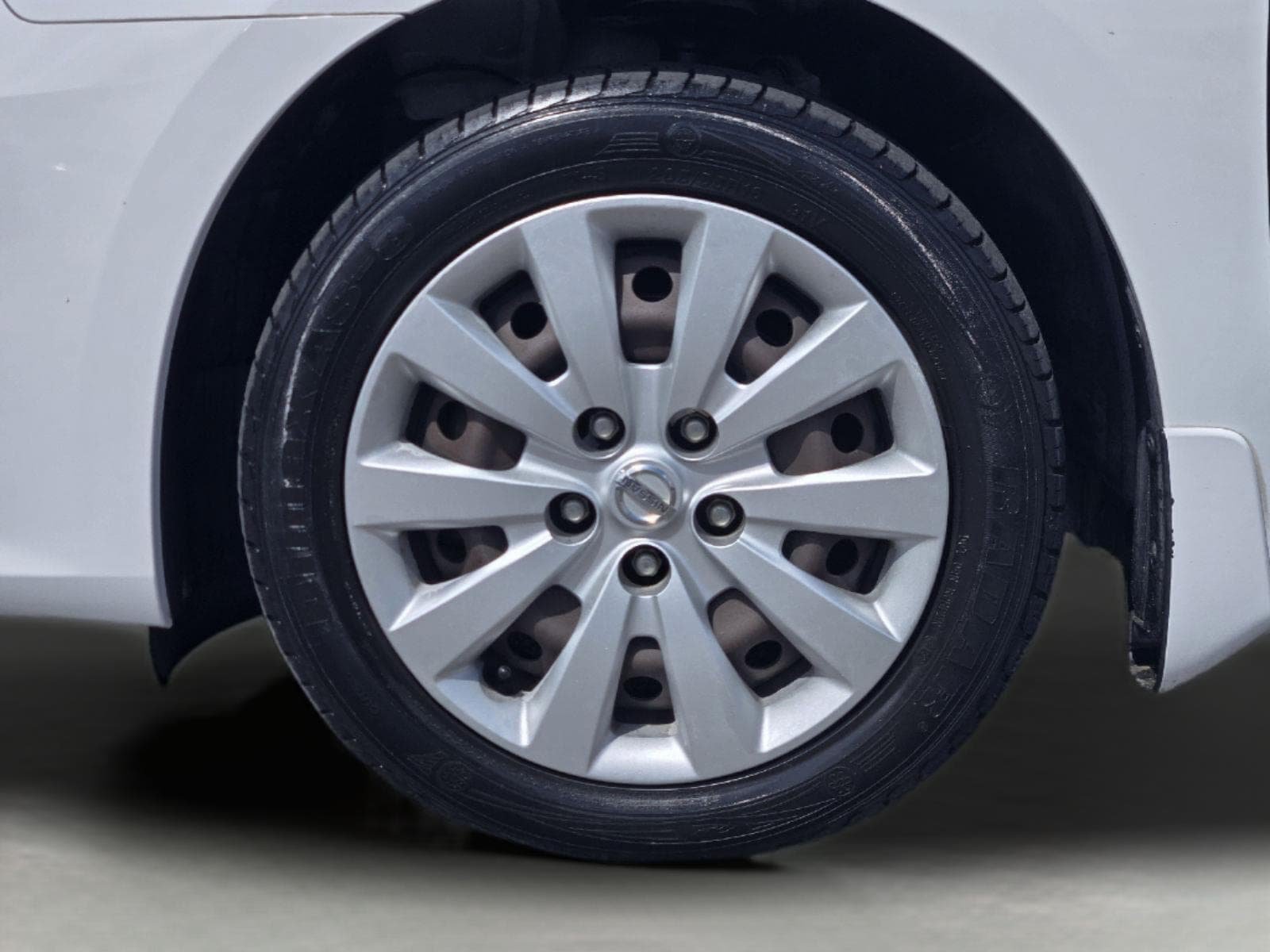 Used 2017 Nissan Sentra S FWD image 11