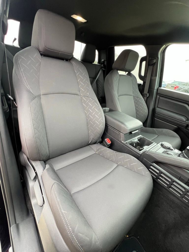Used 2025 Toyota Tacoma SR image 19