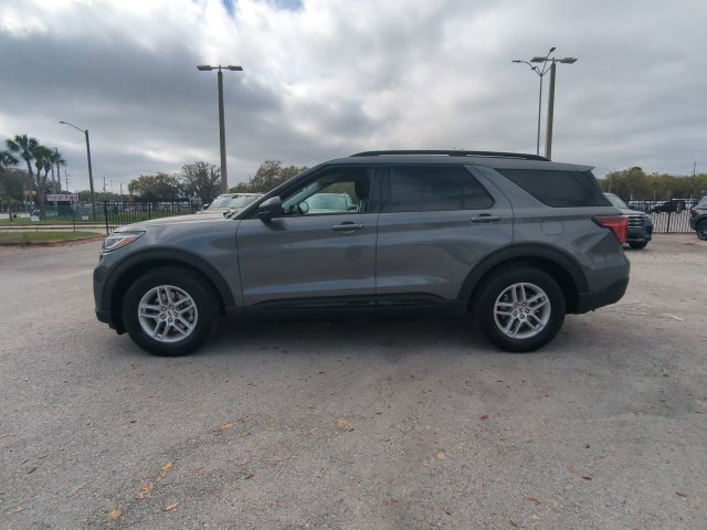 New 2026 Ford Explorer Active RWD image 8