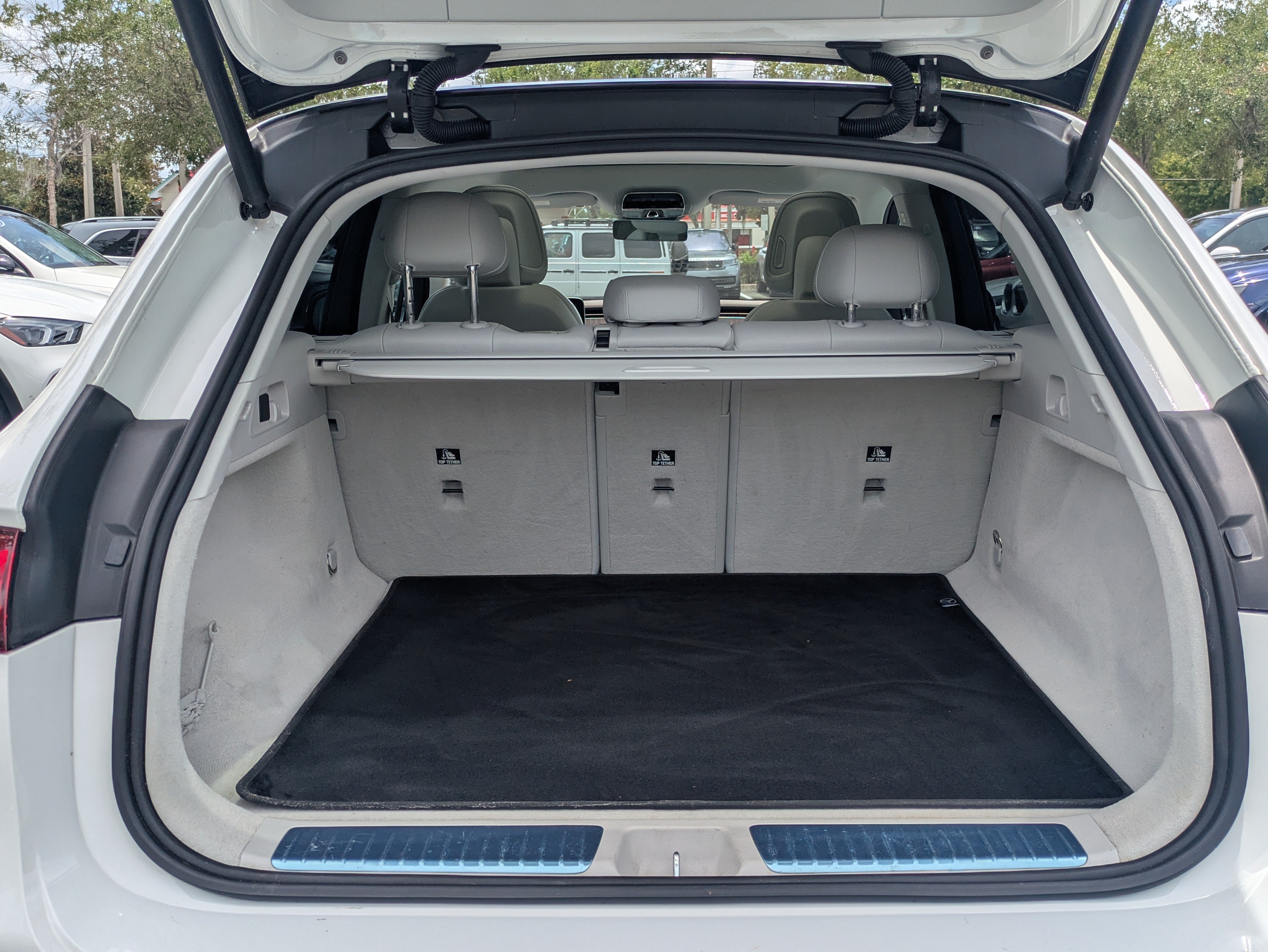 Certified 2023 Mercedes-Benz EQE 350+ SUV image 12