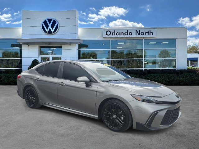 Used 2025 Toyota Camry SE w/ Convenience Package