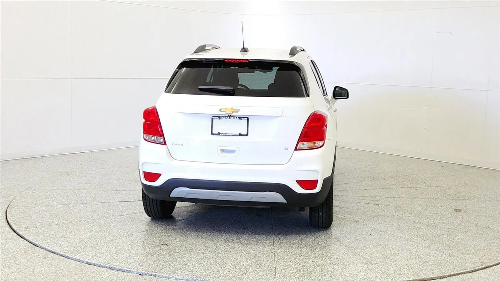 Used 2018 Chevrolet Trax LT w/ LT Convenience Package image 6