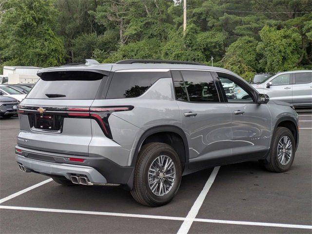 New 2026 Chevrolet Traverse LT w/ Driver Confidence Package image 3