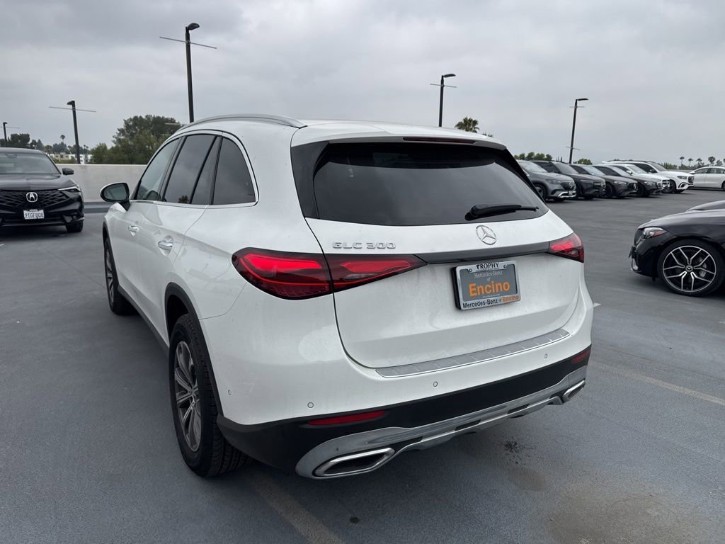 Certified 2023 Mercedes-Benz GLC 300 image 4