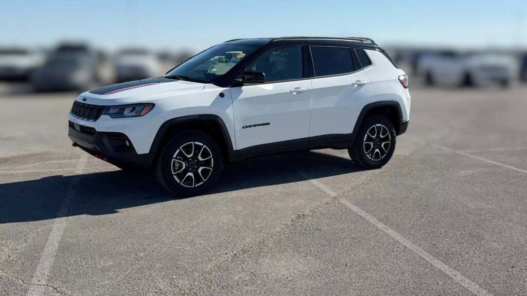 New 2026 Jeep Compass Trailhawk