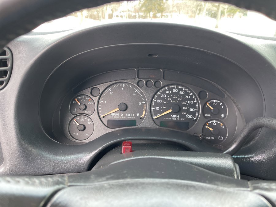 Used 2002 Chevrolet S10 Pickup LS w/ LS Preferred Equipment Group AWD/4WD image 5