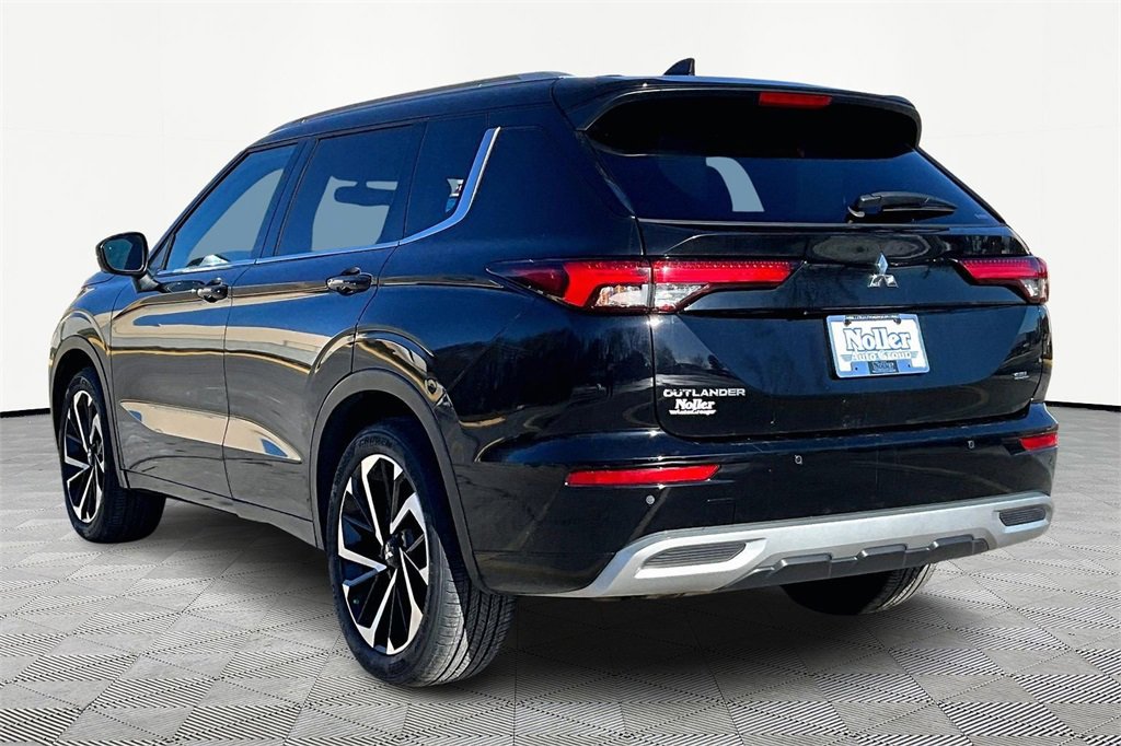 Used 2022 Mitsubishi Outlander SEL image 13