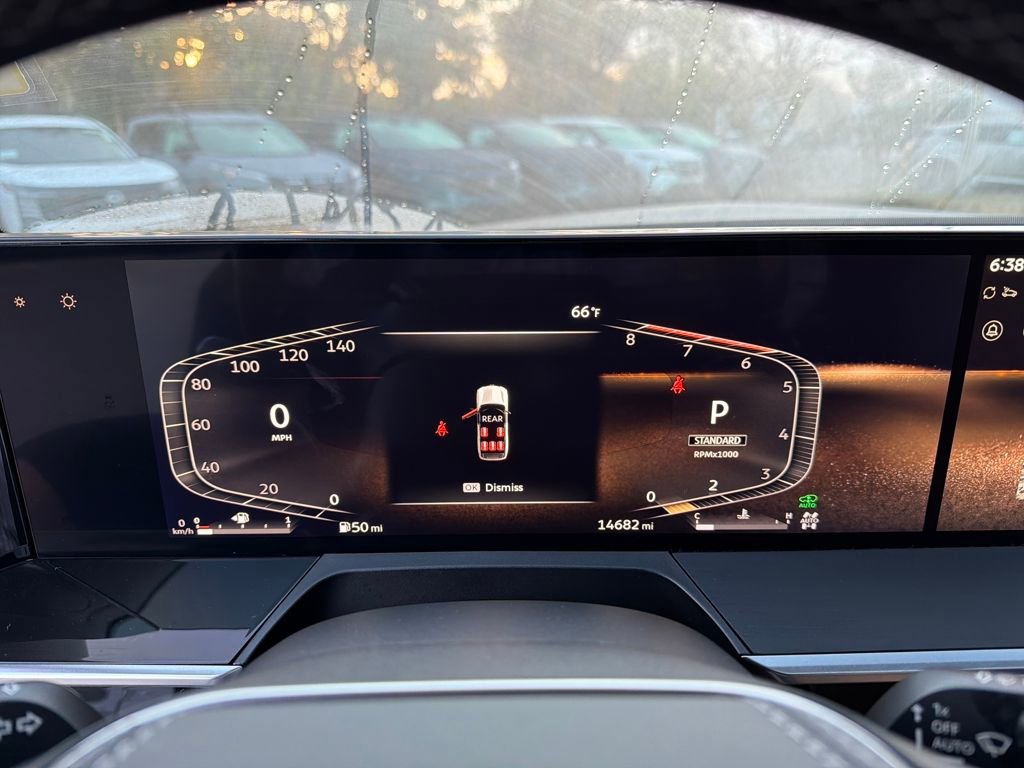 Used 2025 INFINITI QX80 Sensory image 24