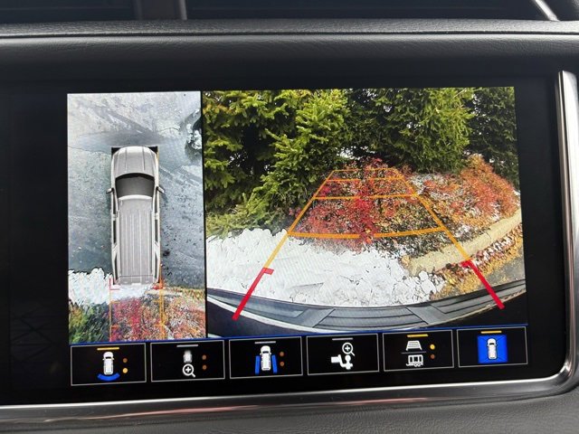 Certified 2023 GMC Yukon Denali image 41