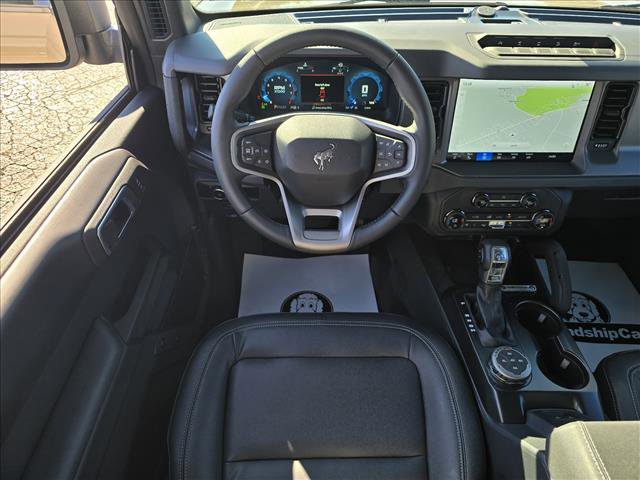 New 2025 Ford Bronco Badlands image 4