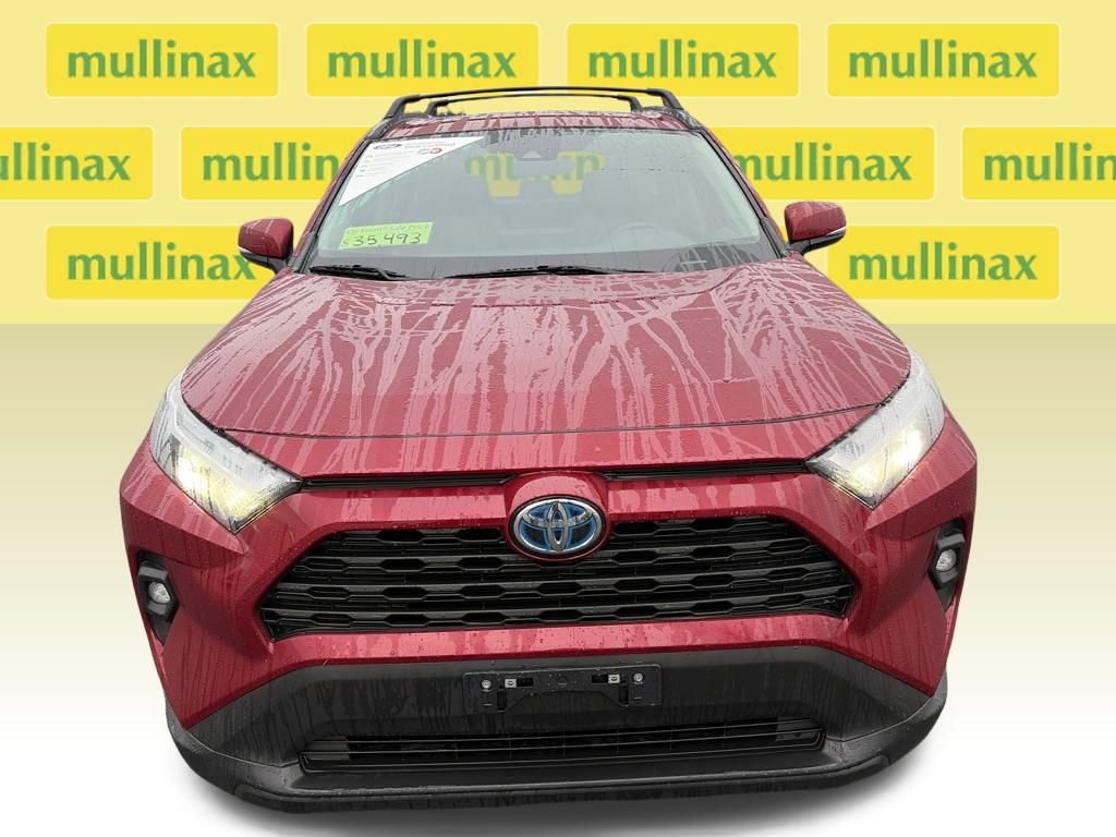 Used 2022 Toyota RAV4 XLE Premium image 15