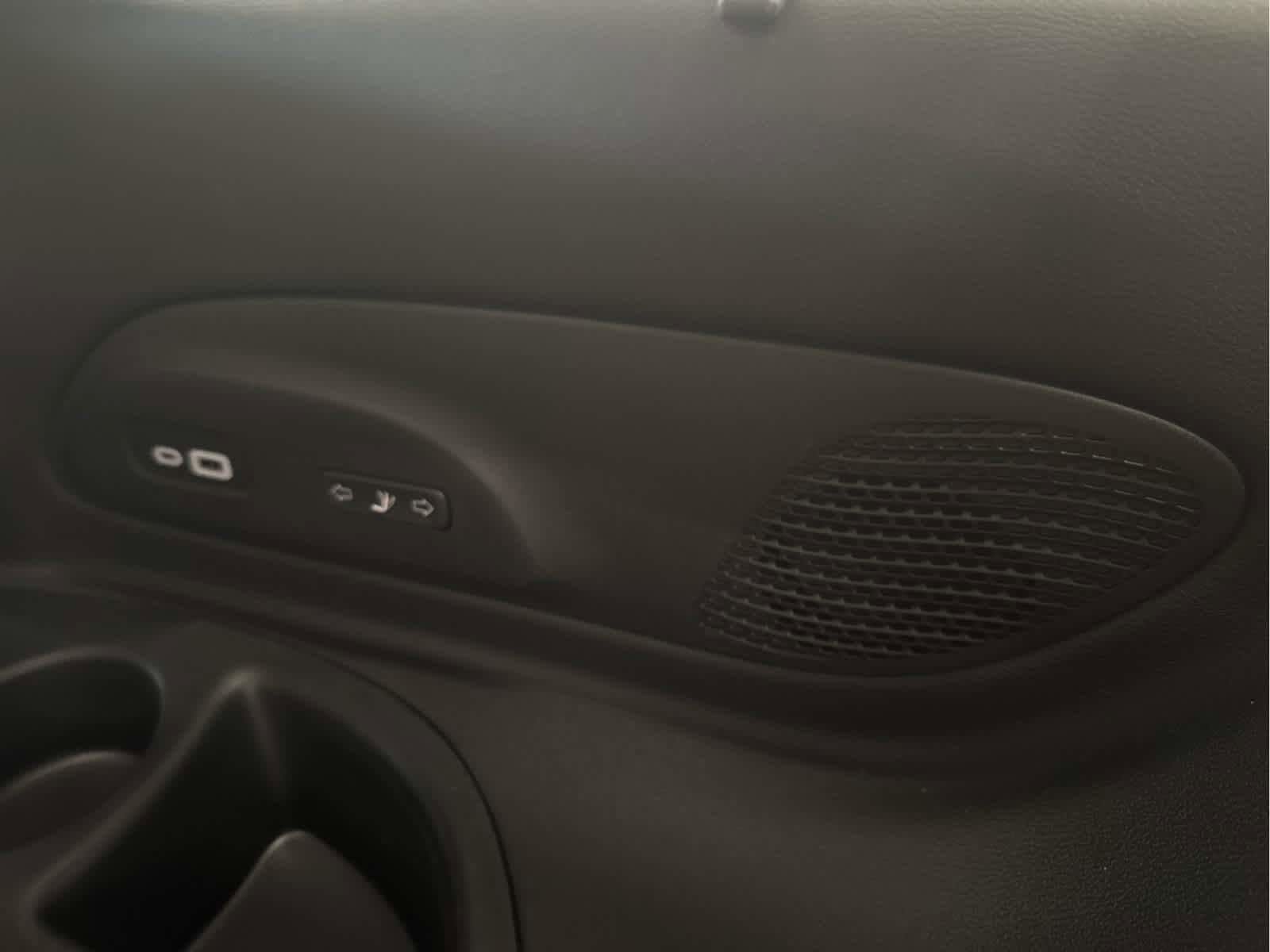 New 2026 Chrysler Pacifica Pinnacle FWD image 37