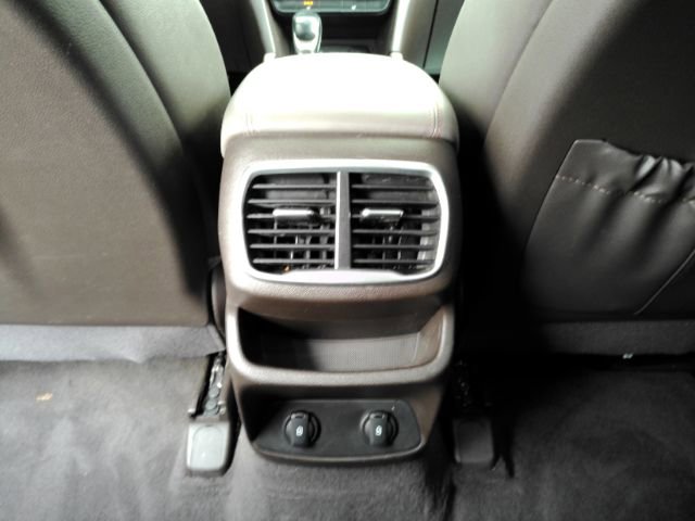 Used 2020 Hyundai Santa Fe SEL w/ Convenience + Premium Package FWD image 32