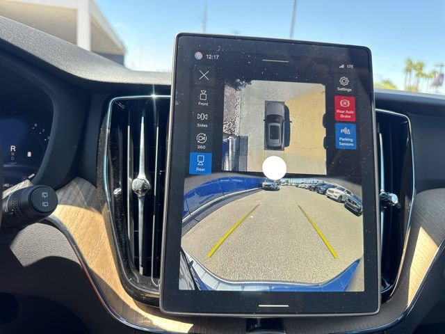 New 2026 Volvo XC60 B5 Plus w/ Climate Package image 28