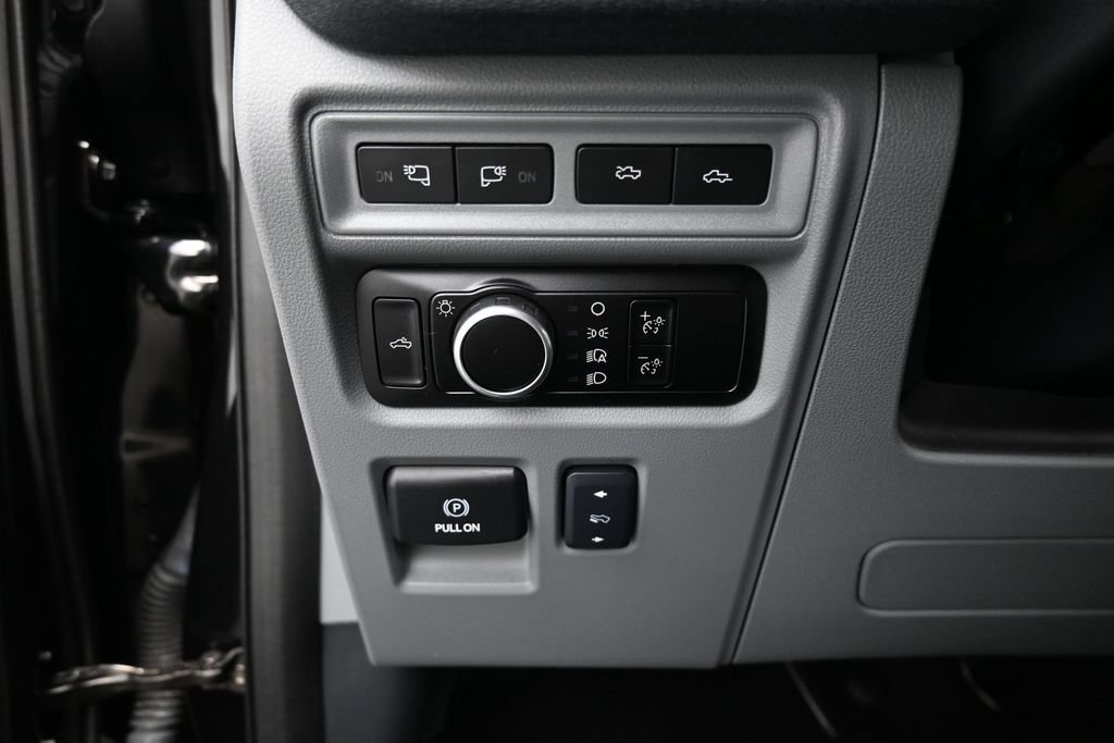 Used 2024 Ford F150 Lightning Flash AWD/4WD image 12