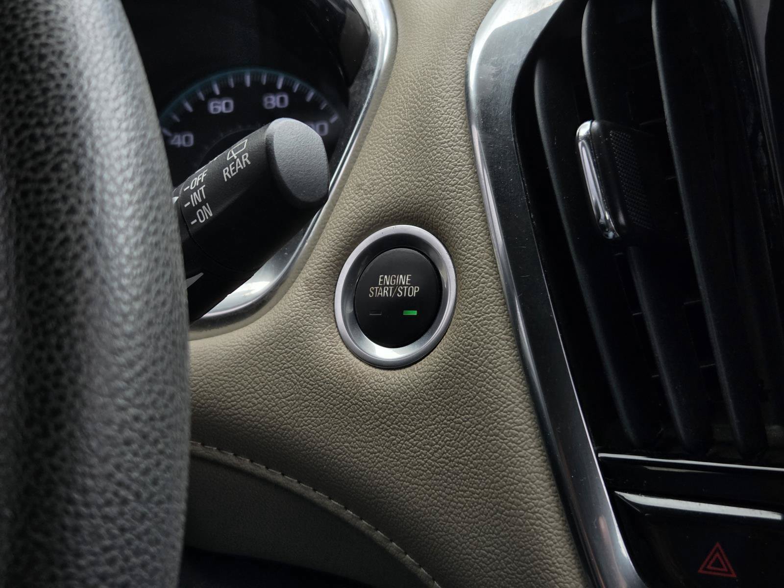 Used 2023 Chevrolet Traverse LS FWD image 13
