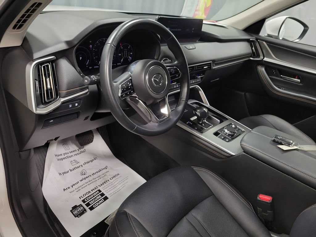 Used 2024 MAZDA CX-90 Plug-In Hybrid w/ Preferred AWD/4WD image 13