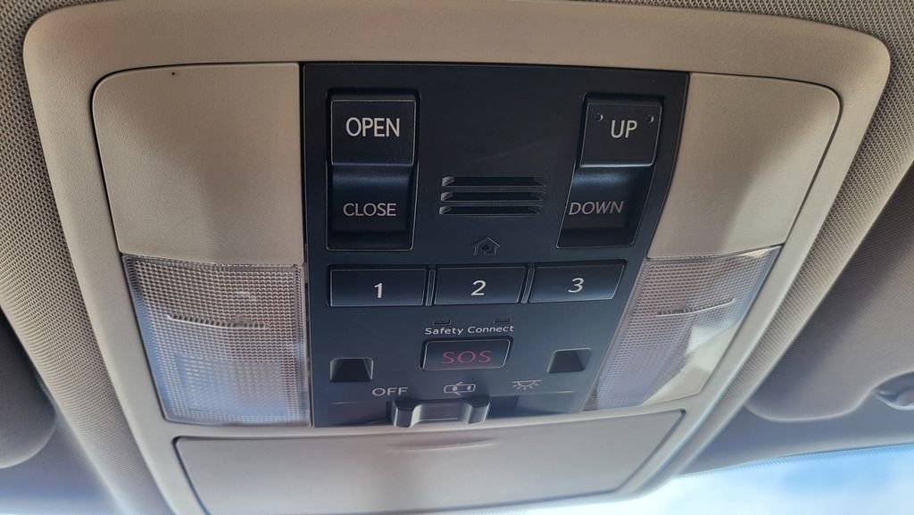 Used 2012 Lexus CT 200h Premium w/ Premium Audio Pkg image 31