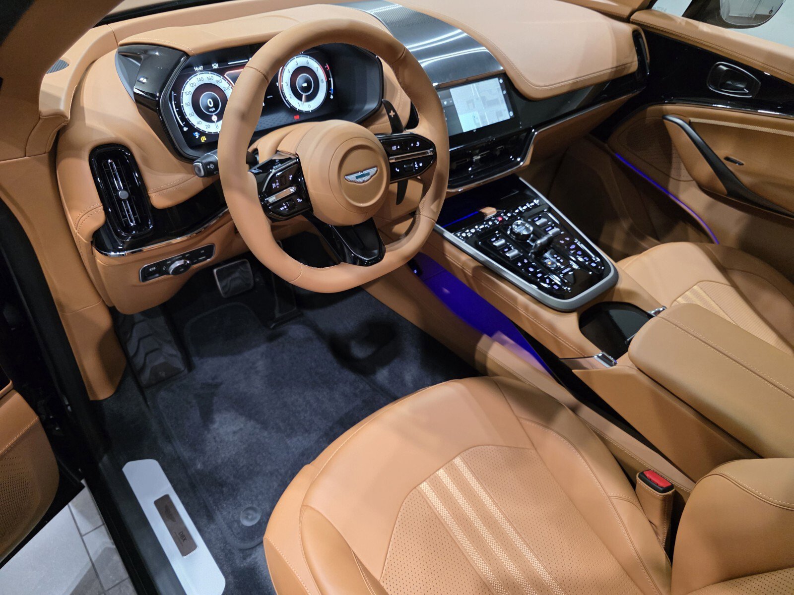 New 2026 Aston Martin DBX 707 AWD/4WD image 3