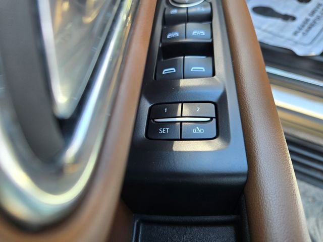 Used 2023 Chevrolet Tahoe High Country image 16